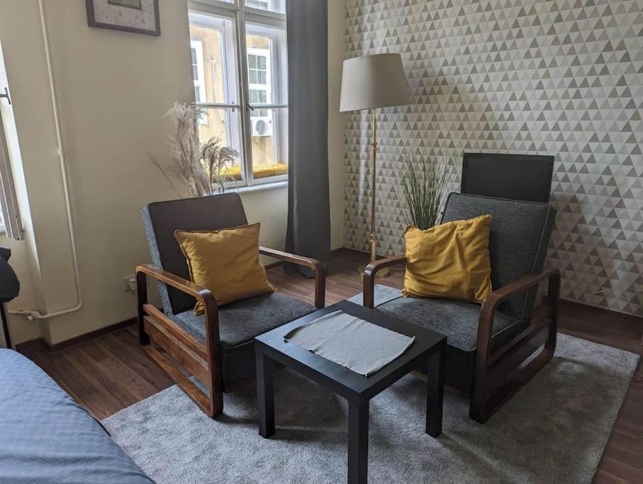 Anna'S Place Budapest Bagian luar foto
